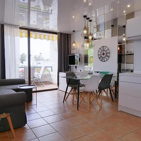 Life 365 Playa de las Americas (Tenerife)